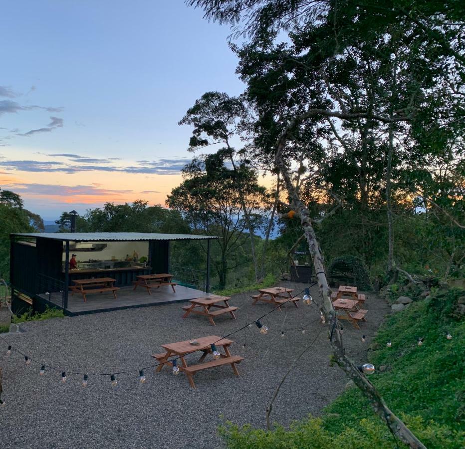 Bosque De Aventura & Glamping Refugio Del Bosque 호텔 라 메사 외부 사진
